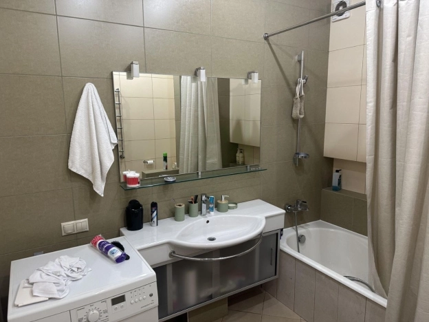 Купить квартиру в Москве. Вариант № 9696119, 8, площадь -  квм, цена 27000000 рублей