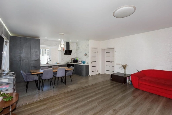 Купить дом в районе Фрунзенский в Владимире. Вариант № 10083, 9, площадь -  квм, цена 17600000 рублей