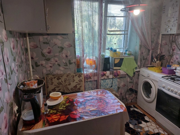 Купить двухкомнатную квартиру на улице Школьная в Калужской области. Вариант № 3298703, 7, площадь -  квм, цена 2550000 рублей