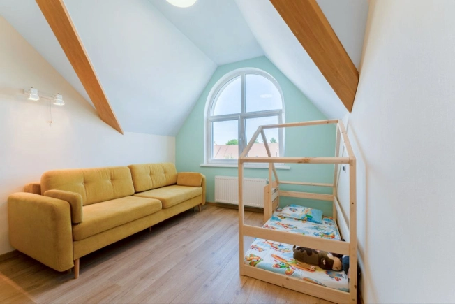 Купить четырехкомнатную квартиру в Калининградской области. Вариант № 546755, 11, площадь -  квм, цена 18900000 рублей