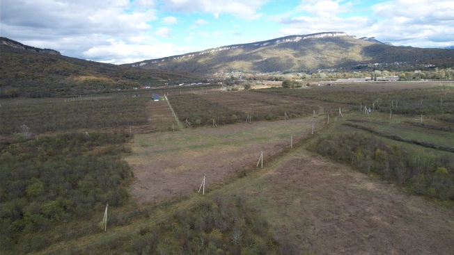 Купить земельный участок на улице Заречная в Республике Адыгея (адыгея). Вариант № 10499414, 6, площадь -  квм, цена 35000000 рублей