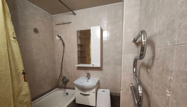 Купить однокомнатную квартиру в Новосибирской области. Вариант № 9555912, 3, площадь -  квм, цена 4400000 рублей