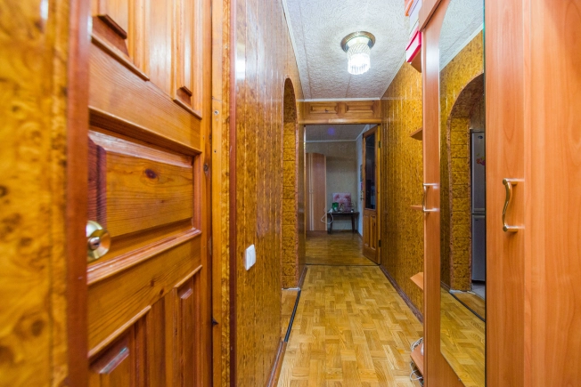 Купить трехкомнатную квартиру в Рязанской области. Вариант № 8054166, 5, площадь -  квм, цена 3950000 рублей