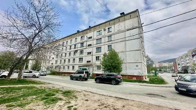 Купить квартиру на улице Комсомольская в Южно-Сахалинске. Вариант № 44358, 2, площадь -  квм, цена 10800000 рублей