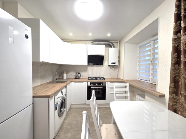 Снять квартиру в Нижнем Новгороде. Вариант № 10450114, 6, площадь -  квм, цена 50000 рублей