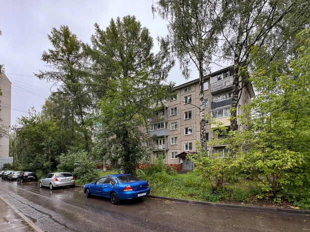 Купить трехкомнатную квартиру в Владимире. Вариант № 2536396, 42, площадь -  квм, цена 5990000.0000 рублей