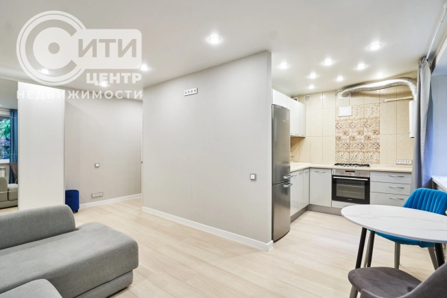 Купить Студию на улице 3-го Интернационала в Воронеже. Вариант № 279034, 1, площадь -  квм, цена 4300000 рублей