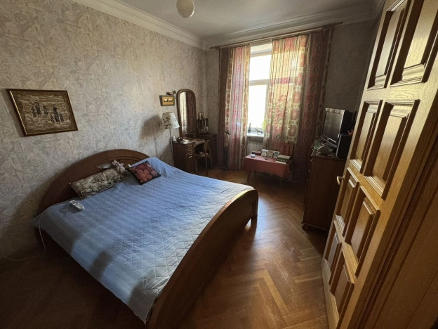 Купить квартиру в Москве. Вариант № 7661767, 18, площадь - квм, цена 60000000 рублей