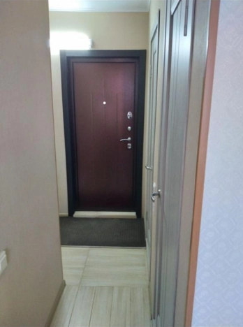 Купить трехкомнатную квартиру в Микрорайоне Золотая Нива в Новосибирске. Вариант № 4004598, 3, площадь -  квм, цена 7950000 рублей