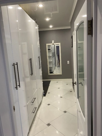 Купить двухкомнатную квартиру у метро Девяткино в Санкт-Петербурге. Вариант № 8234337, 3, площадь -  квм, цена 14500000 рублей