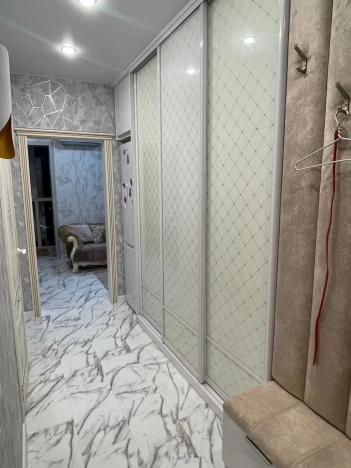 Купить однокомнатную квартиру в Приморском крае. Вариант № 3989247, 15, площадь -  квм, цена 7700000 рублей