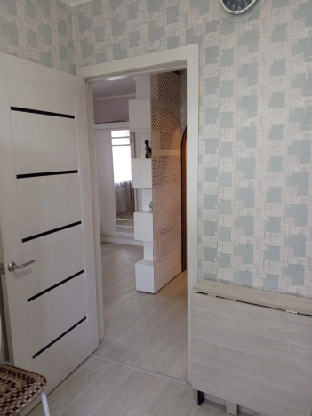 Купить однокомнатную квартиру в районе Калининский в Новосибирске. Вариант № 3764005, 3, площадь -  квм, цена 2500000 рублей