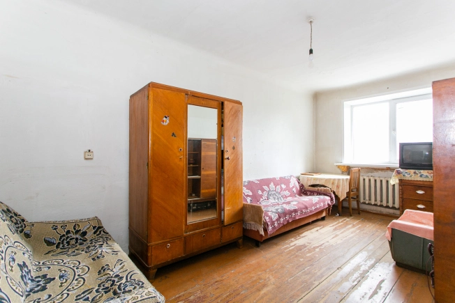 Купить квартиру на вторичке в районе Ленинский в Новосибирске. Вариант № 20482, 4, площадь -  квм, цена 3400000 рублей