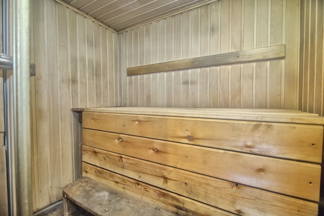 Купить дом у метро Золотая нива в Новосибирске. Вариант № 14033, 37, площадь -  квм, цена 13000000 рублей