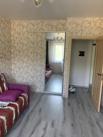 Купить однокомнатную квартиру на улице Шелепихинская набережная в Москве. Вариант № 10026824, 9, площадь -  квм, цена 7900000 рублей