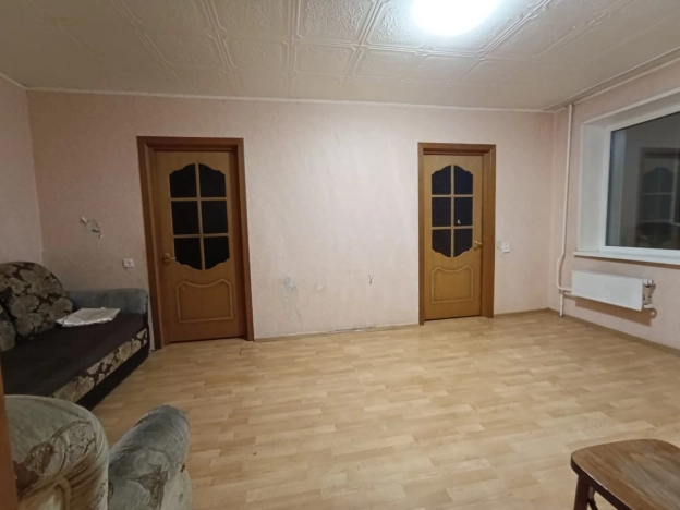 Снять квартиру в Омске. Вариант № 8966998, 4, площадь -  квм, цена 25000 рублей