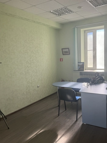 Купить коммерческую недвижимость свободного назначения в Сыктывкаре. Вариант № 18476, 0, площадь -  квм, цена 1980000 рублей