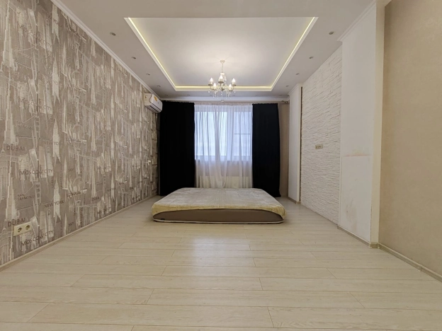 Купить трехкомнатную квартиру на улице Ленинский проспект в Москве. Вариант № 9826966, 5, площадь -  квм, цена 14000000 рублей