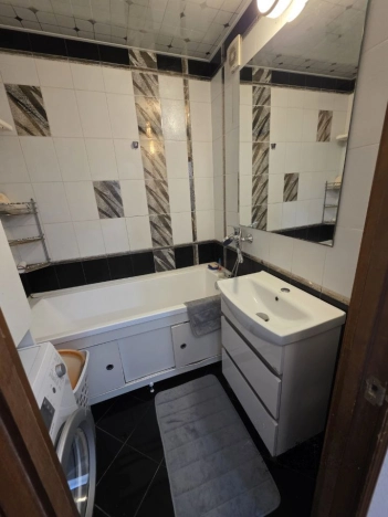 Купить квартиру в районе Очаково-Матвеевское в Москве. Вариант № 2901083, 8, площадь -  квм, цена 21000000 рублей