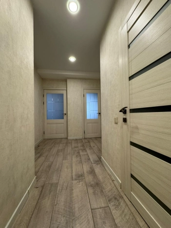 Купить квартиру в Омске. Вариант № 9693287, 13, площадь -  квм, цена 8500000 рублей