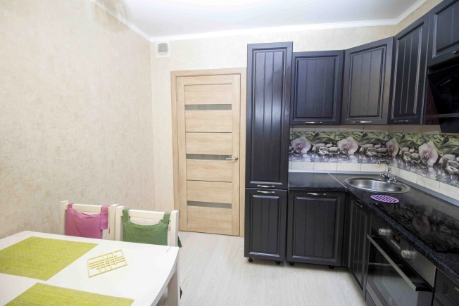 Купить трехкомнатную квартиру в Тюменской области. Вариант № 12479, 3, площадь -  квм, цена 5050000 рублей