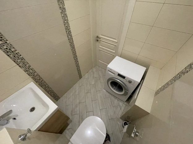 Купить трехкомнатную квартиру в районе Центральный в Калининграде. Вариант № 5957, 28, площадь -  квм, цена 13500000 рублей