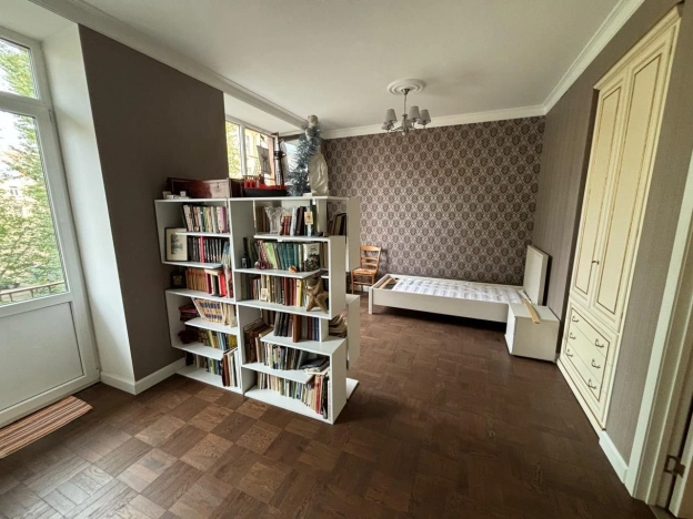 Купить пятикомнатную квартиру в Санкт-Петербурге. Вариант № 10129739, 5, площадь -  квм, цена 35900000 рублей