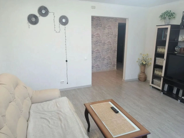 Купить двухкомнатную квартиру на улице Солодунова в Вологде. Вариант № 44468, 5, площадь -  квм, цена 5900000 рублей