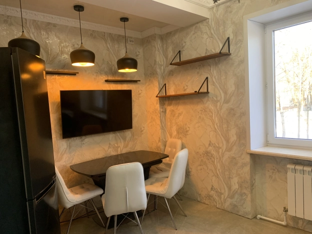 Купить трехкомнатную квартиру в Калуге. Вариант № 16301, 3, площадь -  квм, цена 8400000 рублей