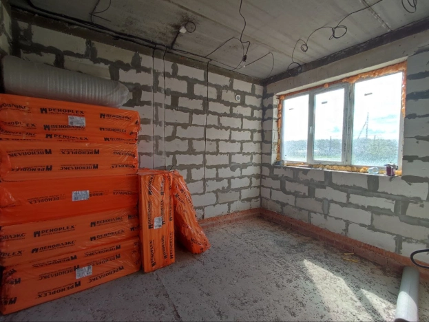 Купить дом на улице Набережная в Тюменской области. Вариант № 41043, 14, площадь -  квм, цена 5190000 рублей