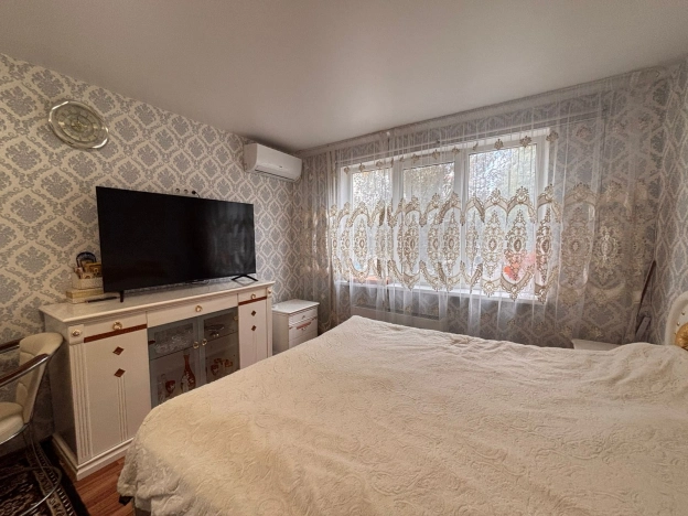 Купить квартиру на улице Гидростроителей в Краснодаре. Вариант № 5277922, 15, площадь -  квм, цена 6800000 рублей