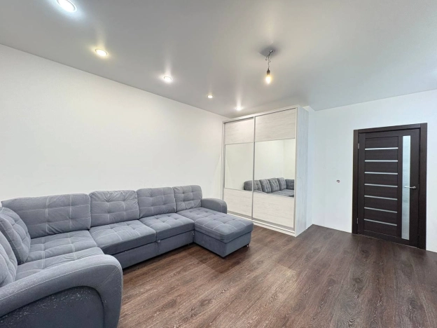 Купить квартиру в ЖК Стрижи в Новосибирске. Вариант № 22681, 4, площадь -  квм, цена 6050000 рублей