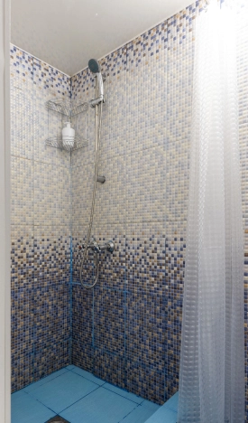 Купить коммерческую недвижимость свободного назначения в Санкт-Петербурге. Вариант № 10665, 37, площадь -  квм, цена 13900000 рублей