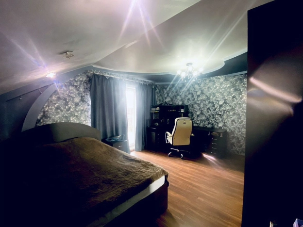 Купить дом в Алтайском крае. Вариант № 3823951, 32, площадь -  квм, цена 10500000 рублей