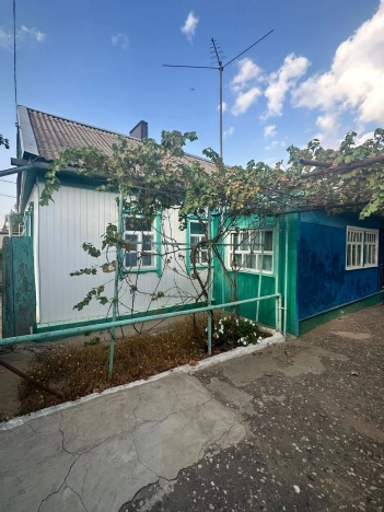 Купить дом на улице Хомутникова в Элисте. Вариант № 6417, 0, площадь -  квм, цена 6500000 рублей