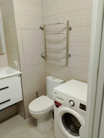 Купить квартиру на вторичке на улице Заречная в Московской области. Вариант № 1805725, 8, площадь - квм, цена 6200000 рублей