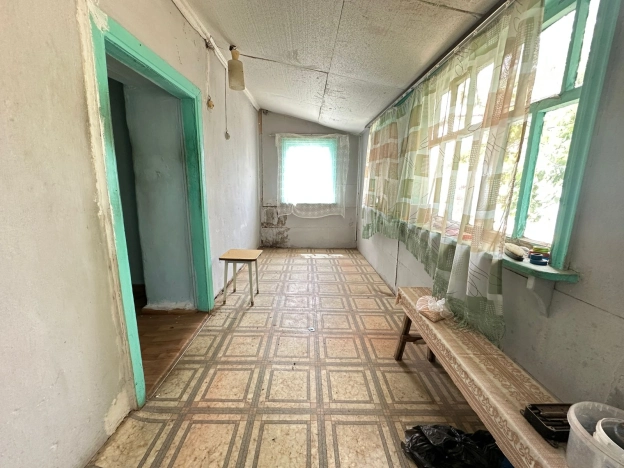 Купить дом в Элисте. Вариант № 50061, 3, площадь -  квм, цена 1900000 рублей