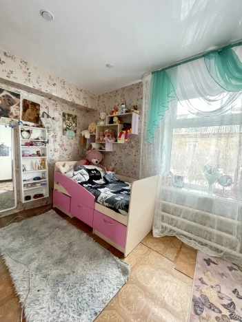 Купить дом на улице Зелёная в Алтайском крае. Вариант № 31935, 11, площадь - квм, цена 3080000 рублей