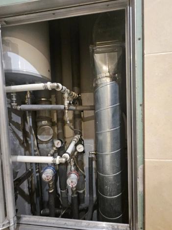 Купить трехкомнатную квартиру на улице Профсоюзная в Москве. Вариант № 10608856, 30, площадь -  квм, цена 22000000 рублей