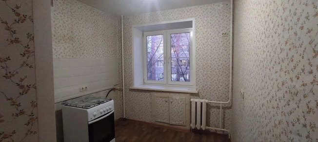 Купить квартиру на вторичке в Вологде. Вариант № 10702430, 21, площадь - квм, цена 2800000 рублей