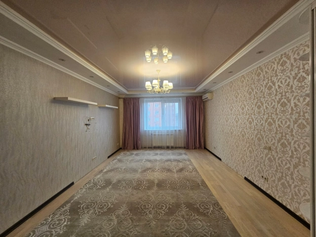 Купить трехкомнатную квартиру на улице Профсоюзная в Москве. Вариант № 10608856, 8, площадь -  квм, цена 22000000 рублей