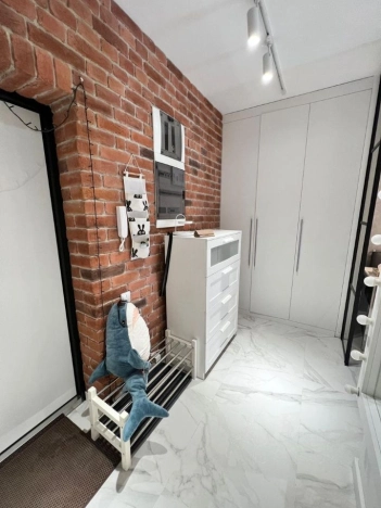 Купить однокомнатную квартиру на вторичке на улице Камчатская в Москве. Вариант № 10623187, 10, площадь -  квм, цена 18860000 рублей