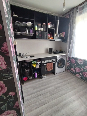 Купить трехкомнатную квартиру в Приморском крае. Вариант № 13886, 6, площадь -  квм, цена 6050000 рублей