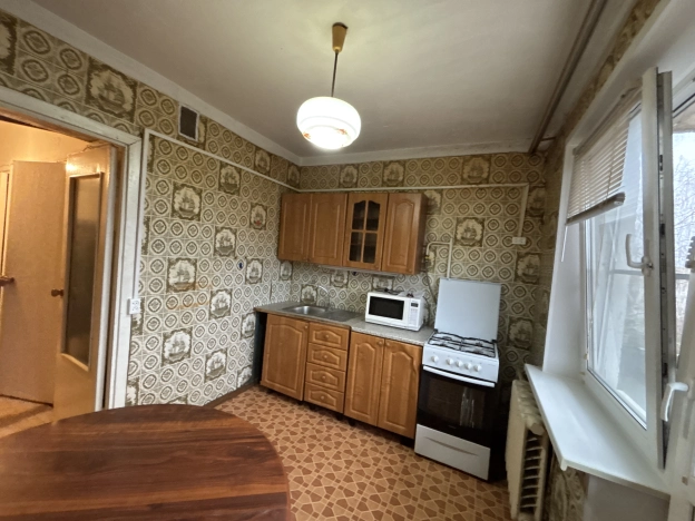 Купить однокомнатную квартиру на улице Луговая в Рязанской области. Вариант № 9845701, 8, площадь -  квм, цена 3079000 рублей