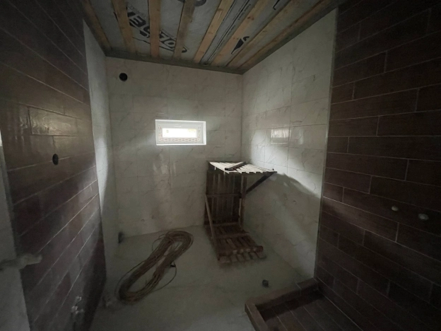 Купить дом в Строителе. Вариант № 10817722, 8, площадь -  квм, цена 10800000 рублей