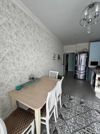 Купить трехкомнатную квартиру в Калининграде. Вариант № 10767093, 4, площадь -  квм, цена 19200000 рублей