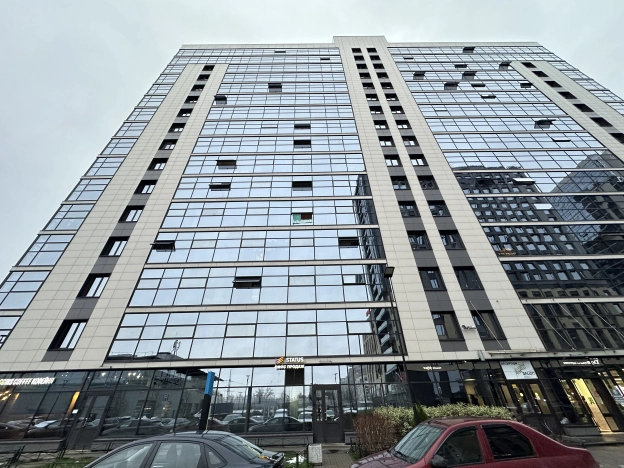 Купить однокомнатную квартиру в Санкт-Петербурге. Вариант № 9902907, 17, площадь -  квм, цена 9990000 рублей