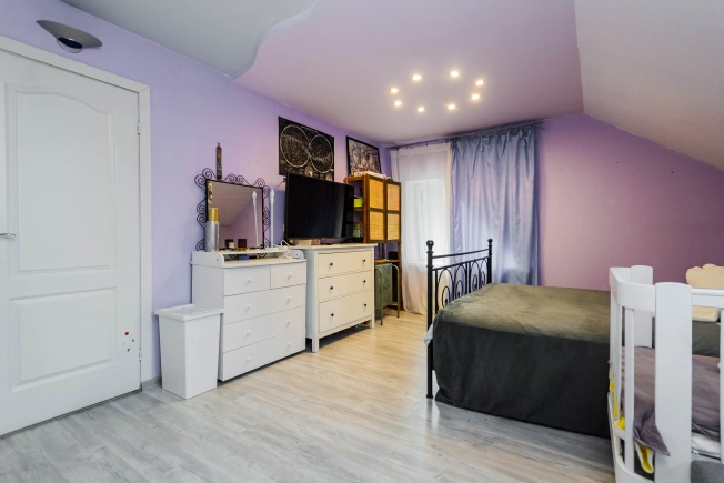 Купить дом на улице Соловьиная в Санкт-Петербурге. Вариант № 31008, 28, площадь - квм, цена 36000000 рублей