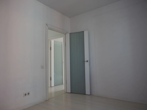 Купить трехкомнатную квартиру в Новосибирске. Вариант № 7767848, 9, площадь -  квм, цена 9800000 рублей