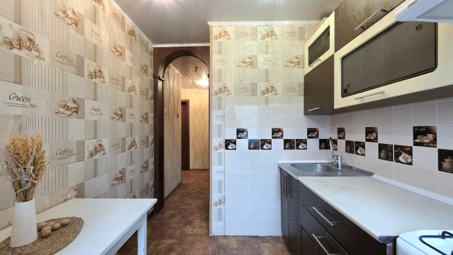 Купить квартиру в Липецкой области. Вариант № 10270662, 4, площадь -  квм, цена 3800000 рублей